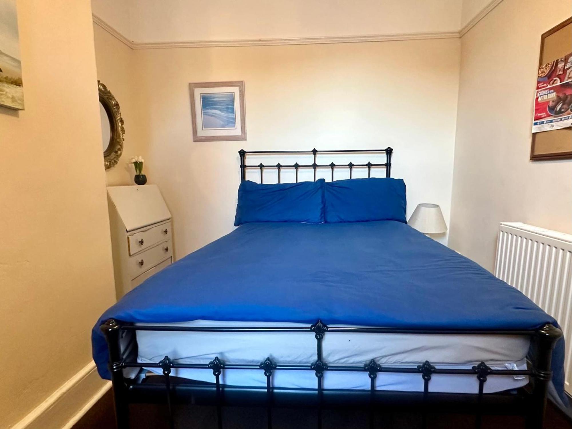 4 Bed Homely Retreat - Wolverhampton Extérieur photo